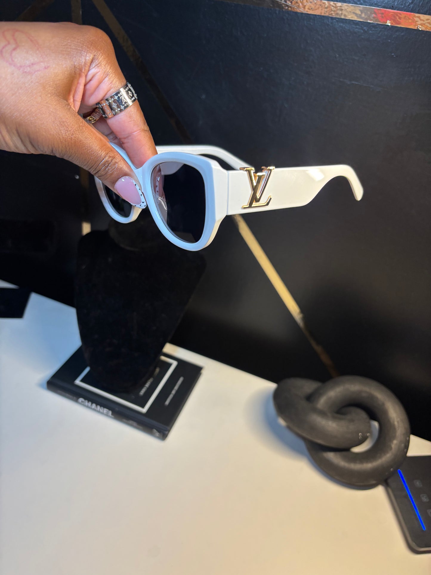 White Glasses